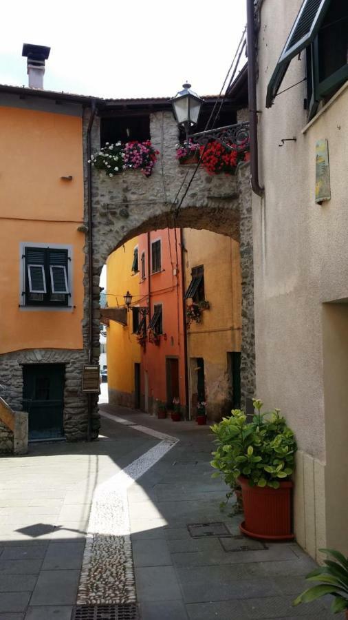 La soffitta sul borgo Appartamento Brugnato Esterno foto
