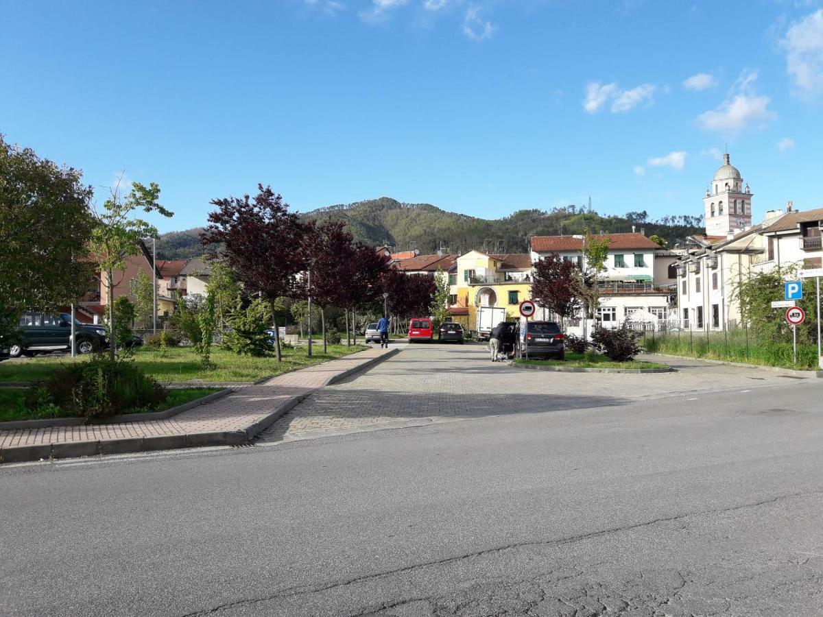 La soffitta sul borgo Appartamento Brugnato Esterno foto